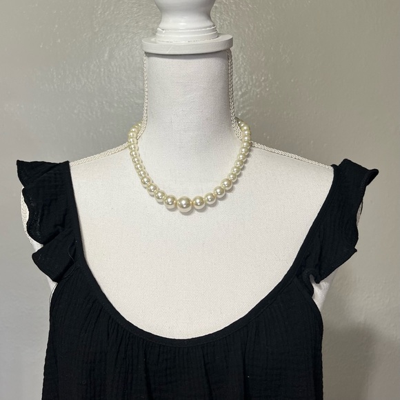 SUPPLY AND DEMAND Women’s Black Top Short Sleeve Size Large NWOT - Picture 1 of 5